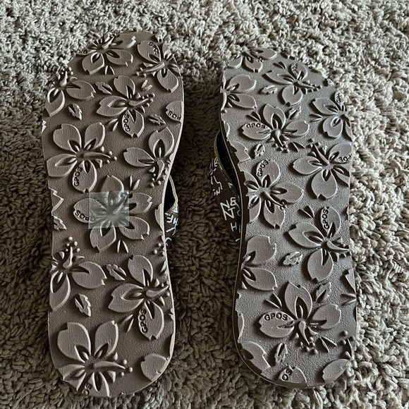 NWOT Comfortable Leather strap thong sandals - Picture 4 of 4